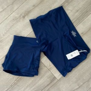 🐳 Vineyard Vines set of 2 tennis court performance shorts, navy size large